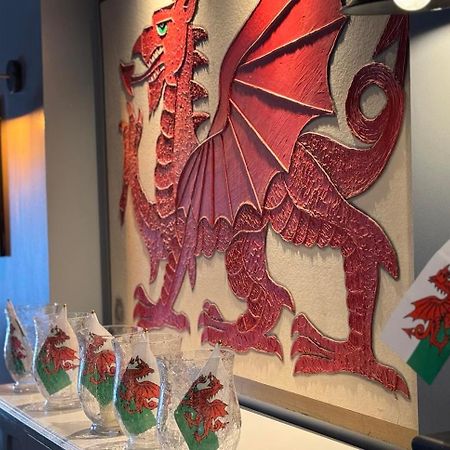 Y Castell Hotel Caernarfon Bagian luar foto