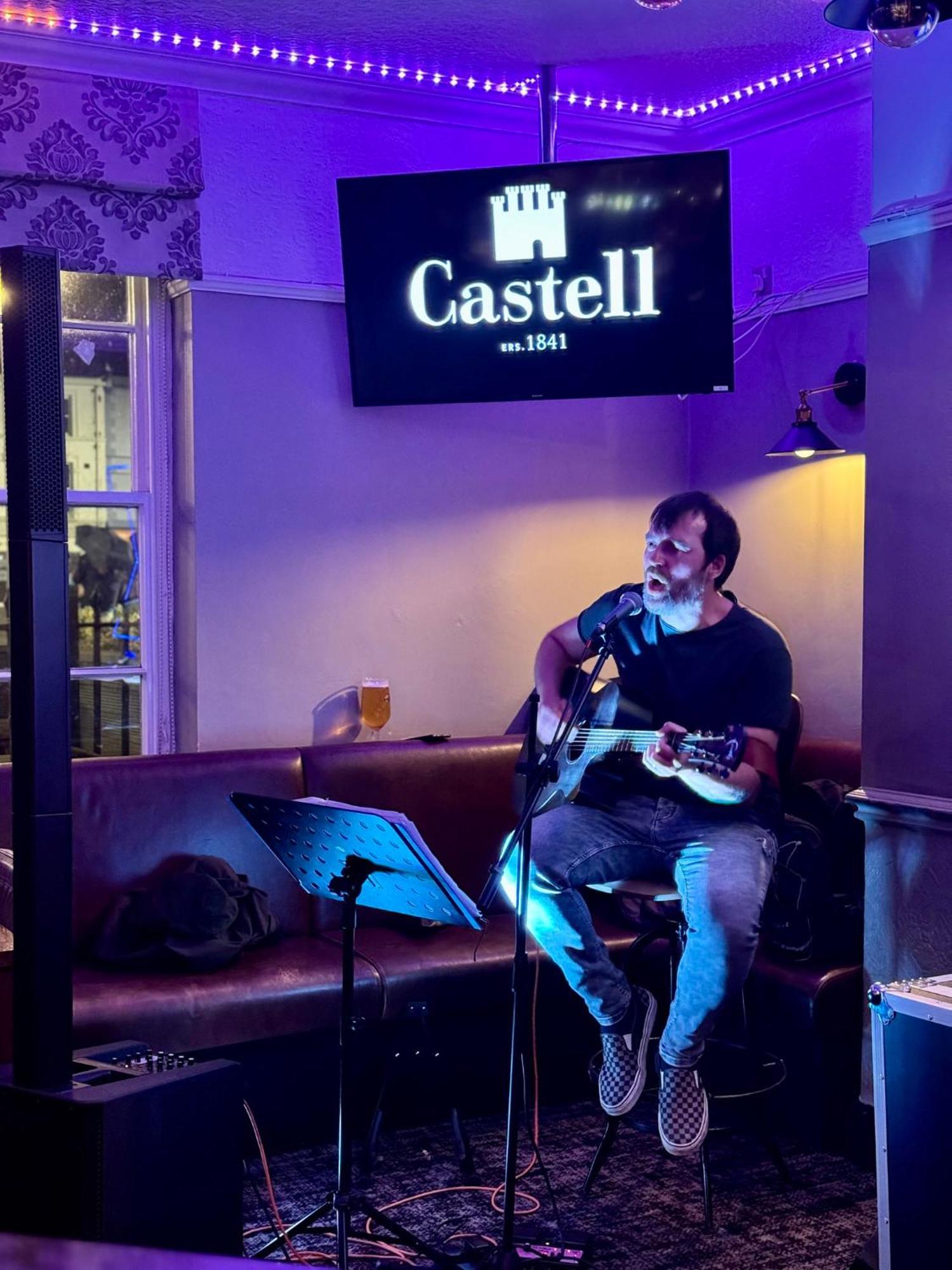 Y Castell Hotel Caernarfon Bagian luar foto